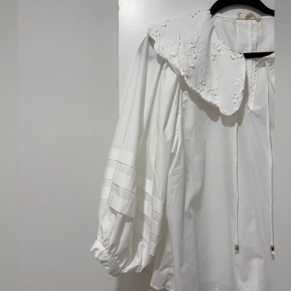 White Floral Scalloped Entro Top - Picture 2 of 7